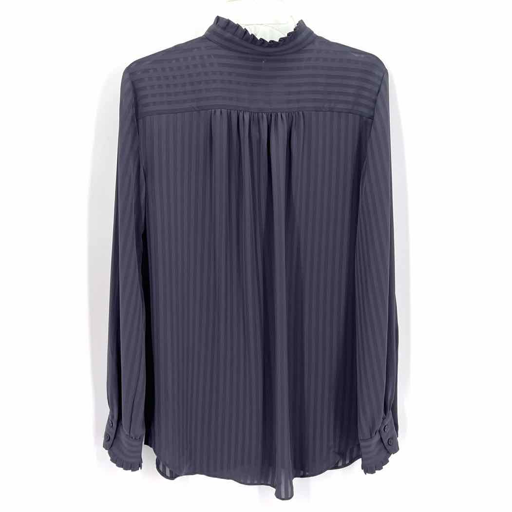 Size M Ann Taylor Gray Shirt
