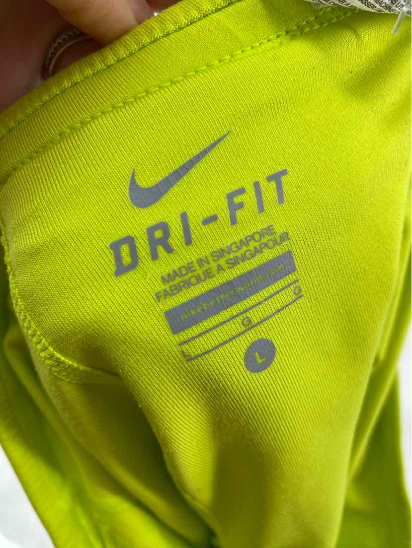 Size M Nike Gray Skirt