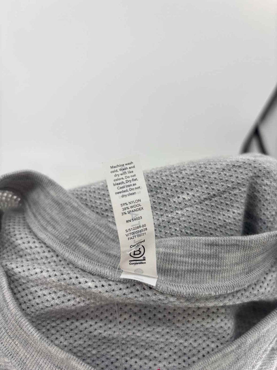 Size S Athleta Gray Shirt