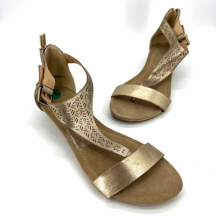 Shoe Size 7.5 Kenneth Cole Gold Sandals