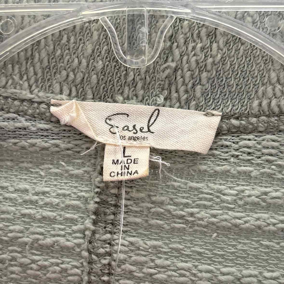 Size L EASEL Green Sweater