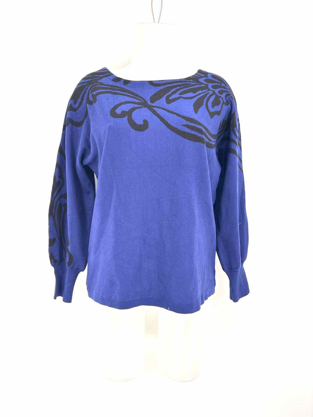Size M Chico's Blue Print Sweater
