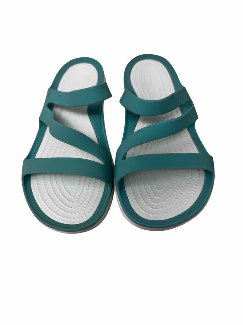 Shoe Size 9 Crocs Teal Sandals