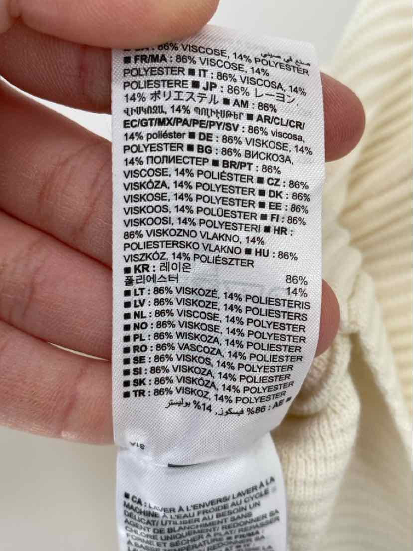 Size M Banana Republic Cream Sweater