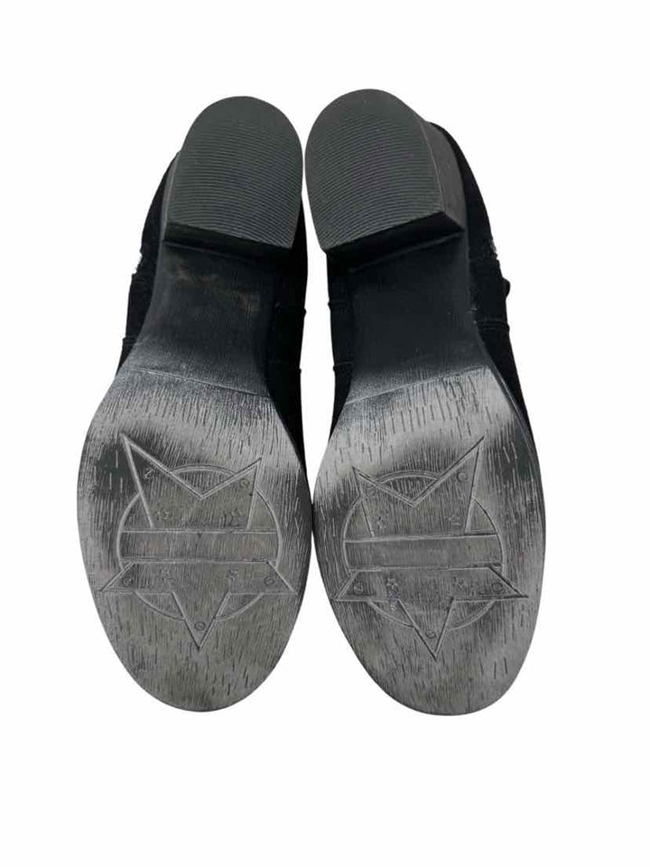 Shoe Size 7.5 Black Suede Boots