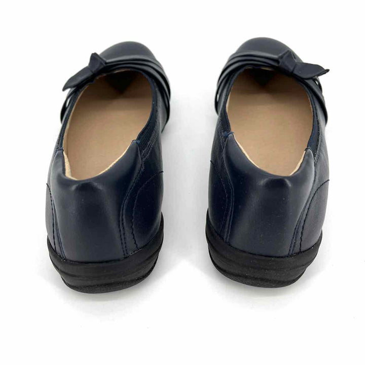 Shoe Size 8 KIM ROGERS Navy Flats