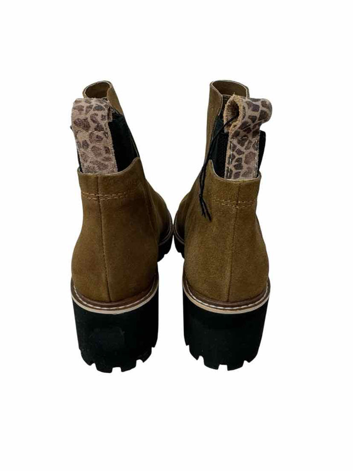 Shoe Size 7.5 Dolce Vita Brown Suede Boots