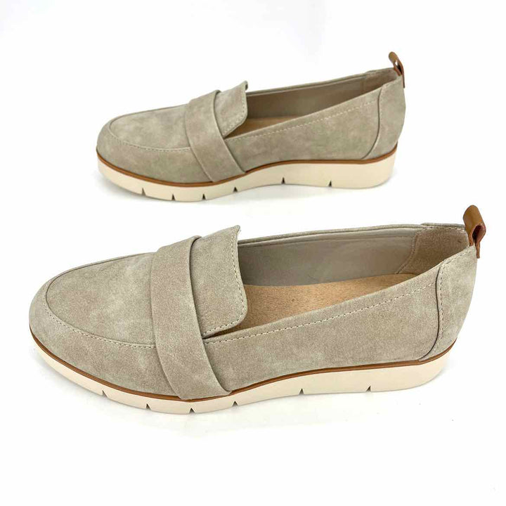 Shoe Size 6 dr scholls Taupe Faux Leather Loafers