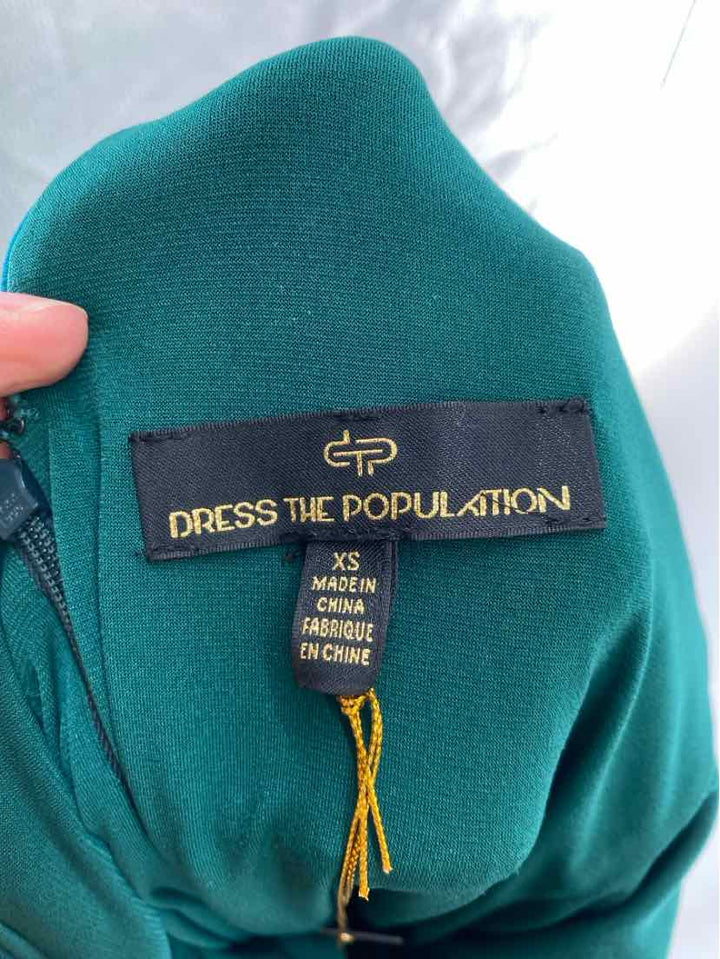 Size XS DRESS THE POPULATION Green PROM