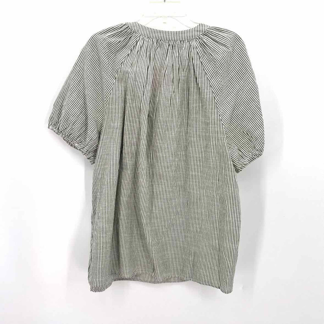 Size 14 LANE BRYANT White Shirt