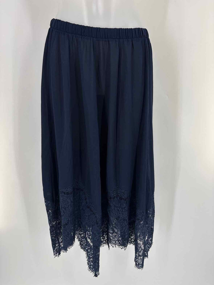 Size 1X Navy Lace Skirt