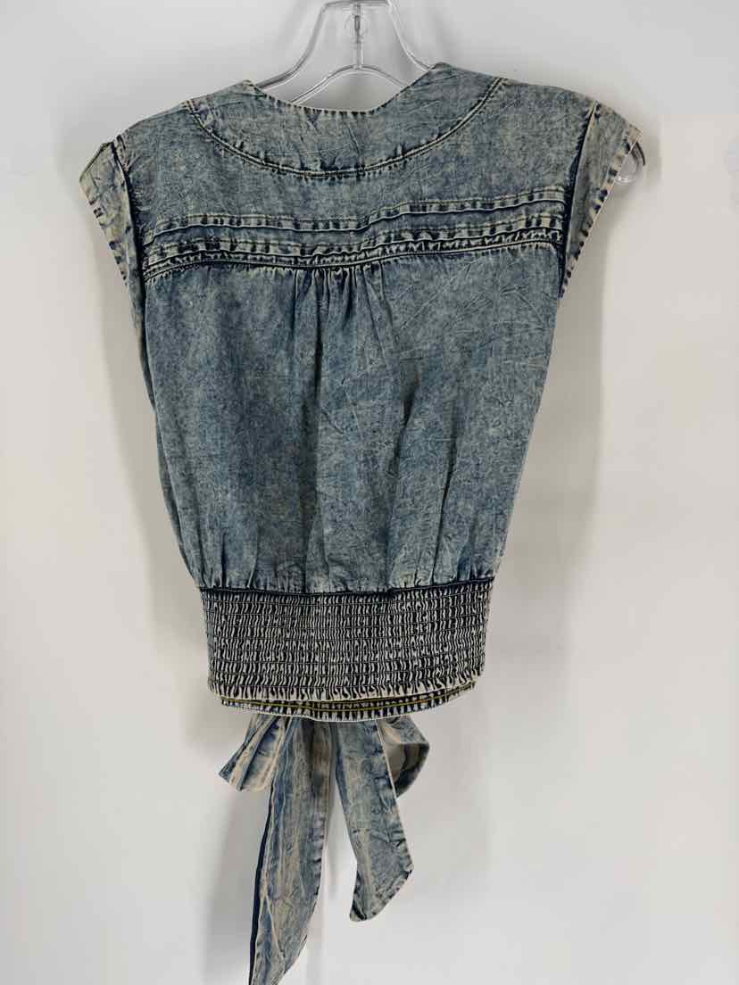 Size M Denim Shirt