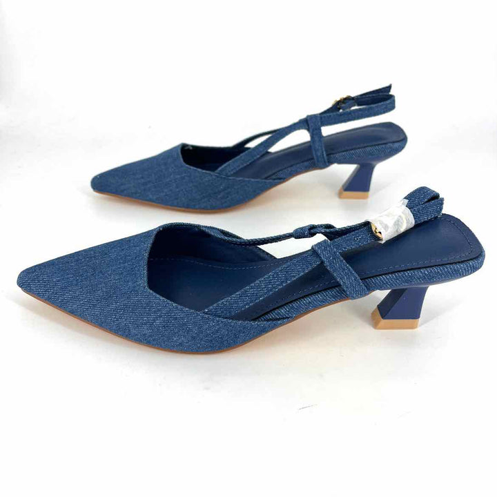 Shoe Size 7.5 Blue Denim Pumps