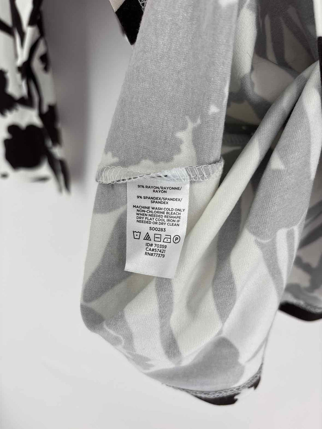 Size M Ann Taylor Cream Shirt