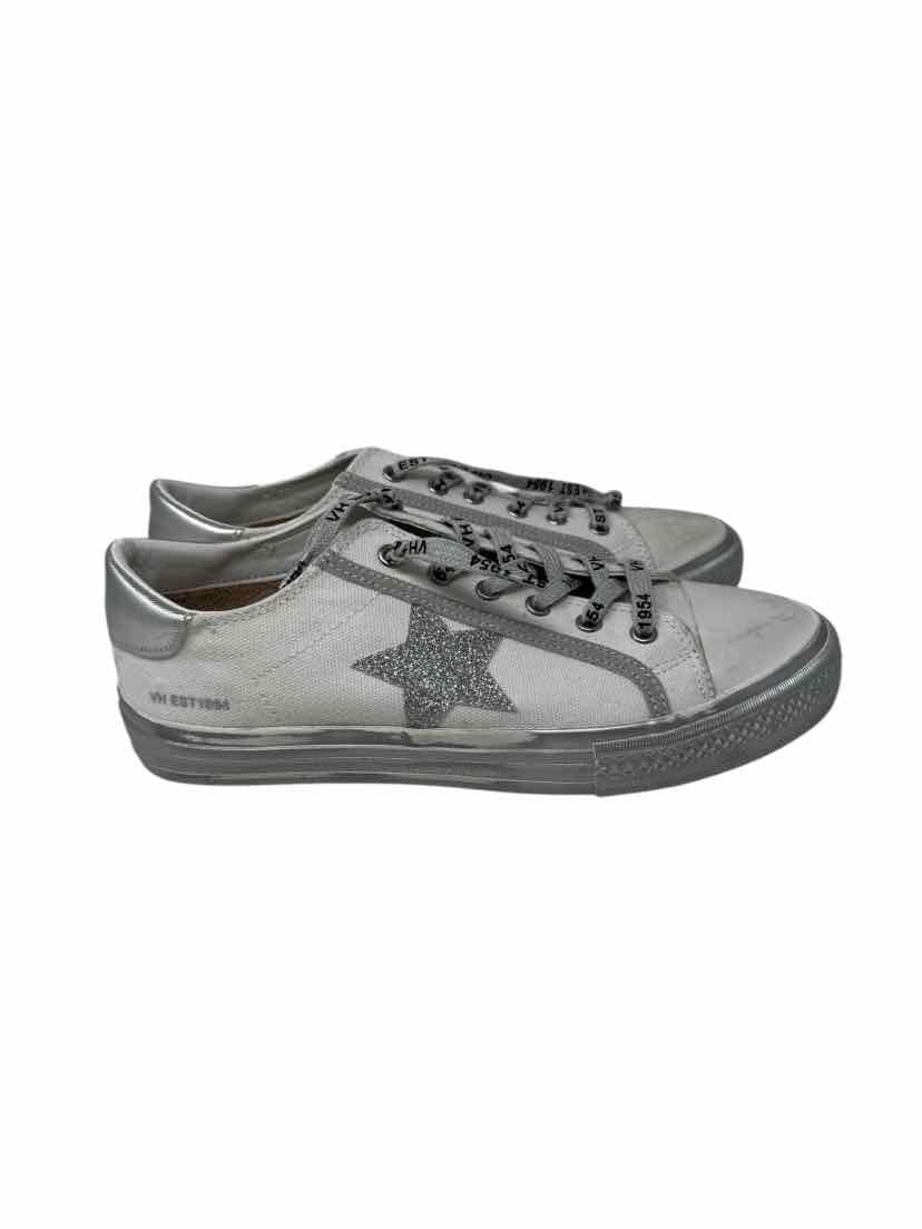 Shoe Size 8 VINTAGE AMERICA White Sneakers