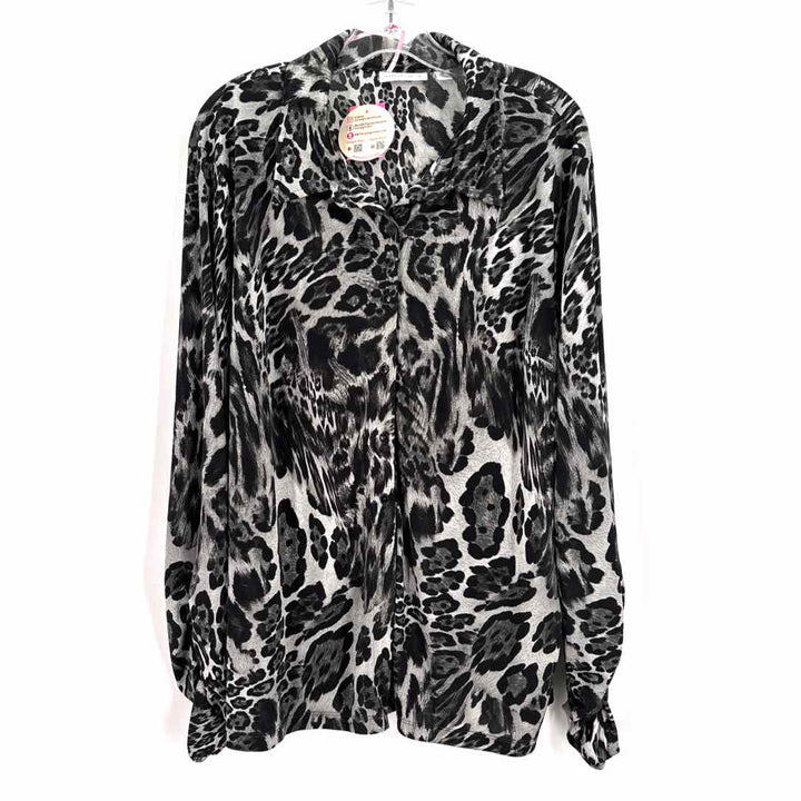 Size XL SUSAN GRAVER Gray Shirt