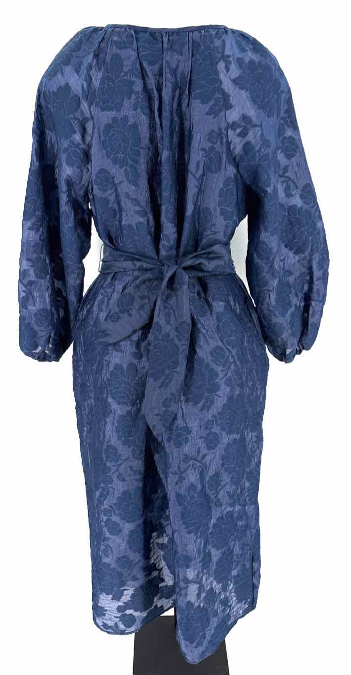 Size S Navy Dress