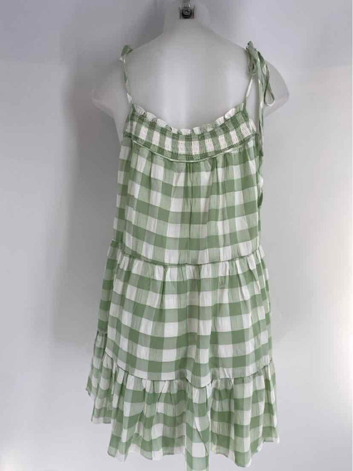 Size M Green Dress