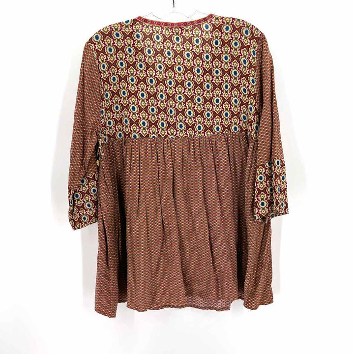 Size M Umgee Burgundy Shirt