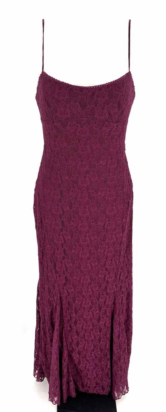 Size L Burgundy Shirt