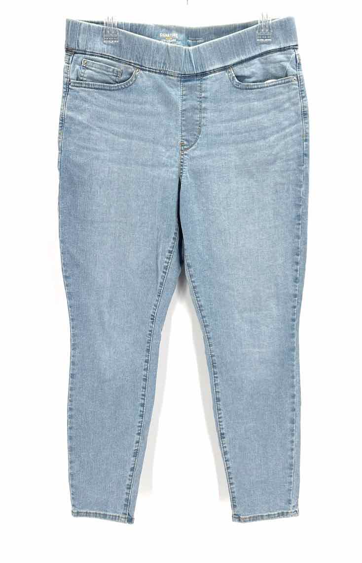 Size 31 Levi's Light Blue Denim Jeans