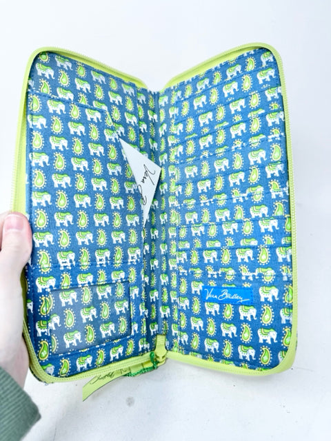 VERA BRADLEY Wallet