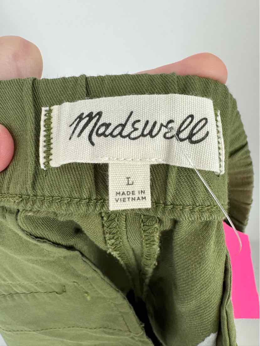 Size L MADEWELL Olive Shorts