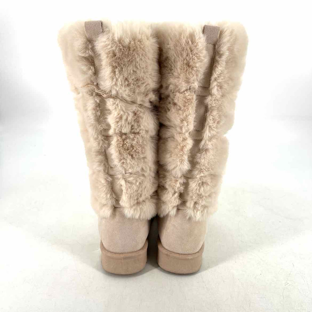 Shoe Size 9 Ivory Faux Fur Boots