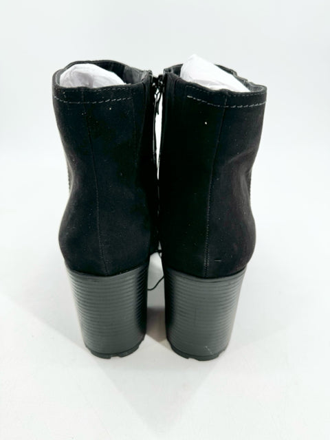 Shoe Size 12 Torrid Black Boots