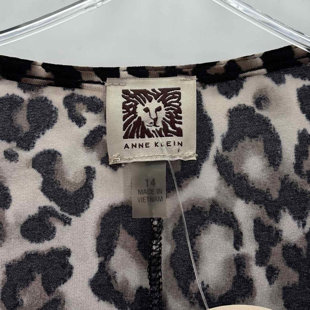Size 14 Anne Klein Multi-Color Knit Shirt