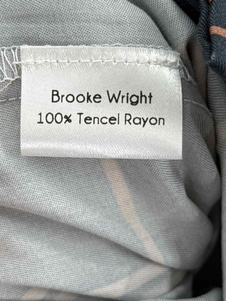 Size L Gray Shirt