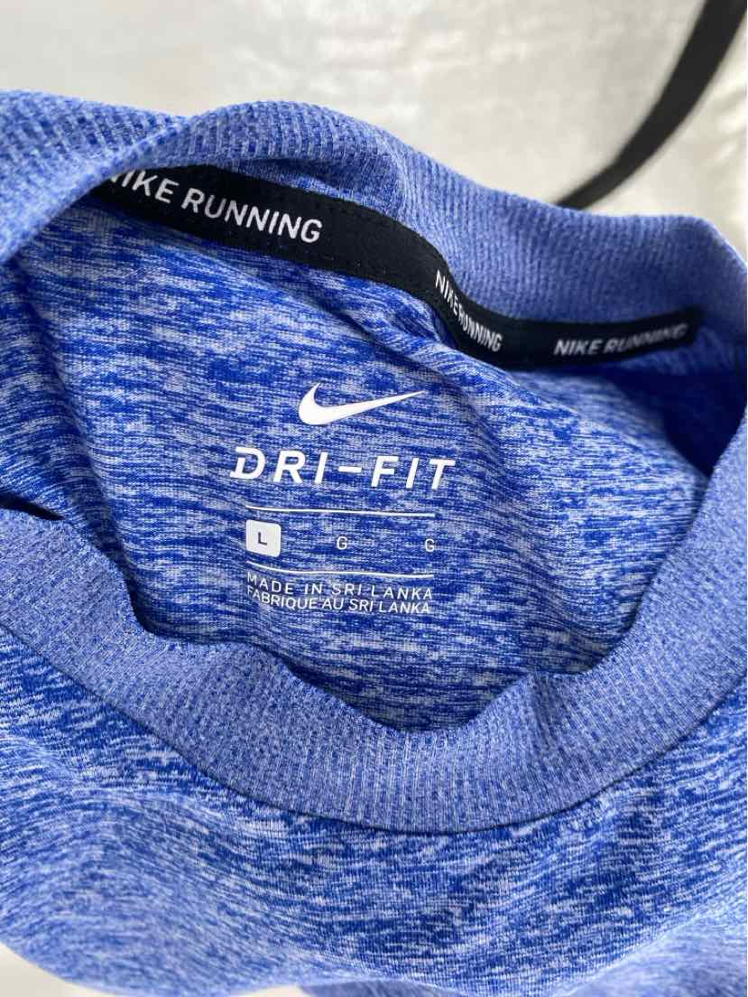 Size L Nike Blue Shirt