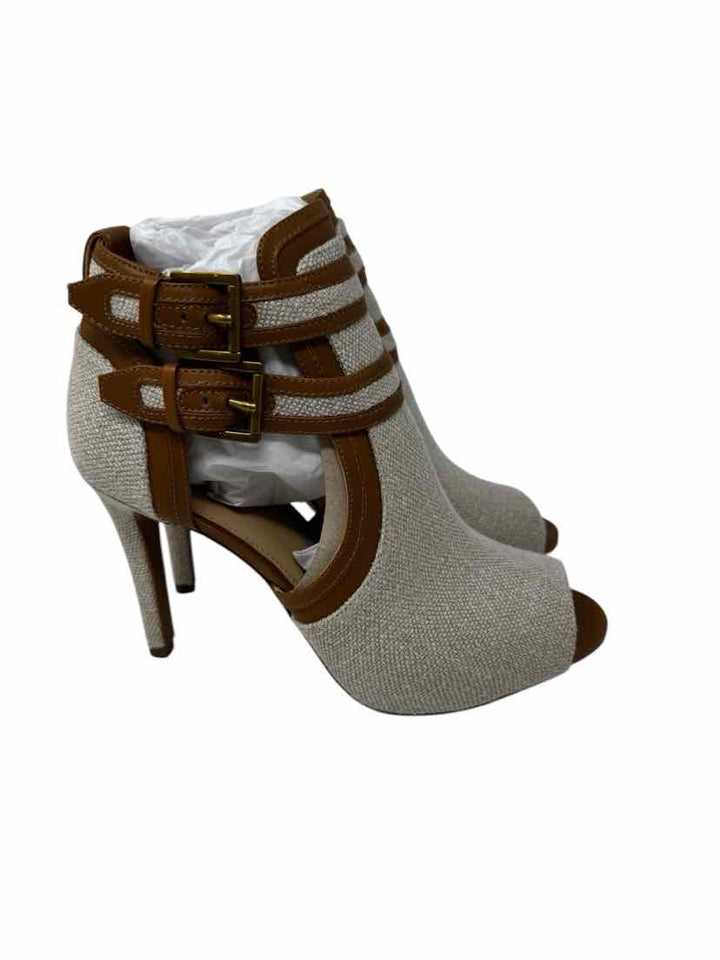 Shoe Size 7.5 Michael Kors Tan Pumps