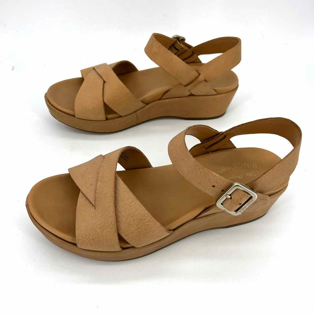 Shoe Size 6 KORK EASE Camel Leather Sandals