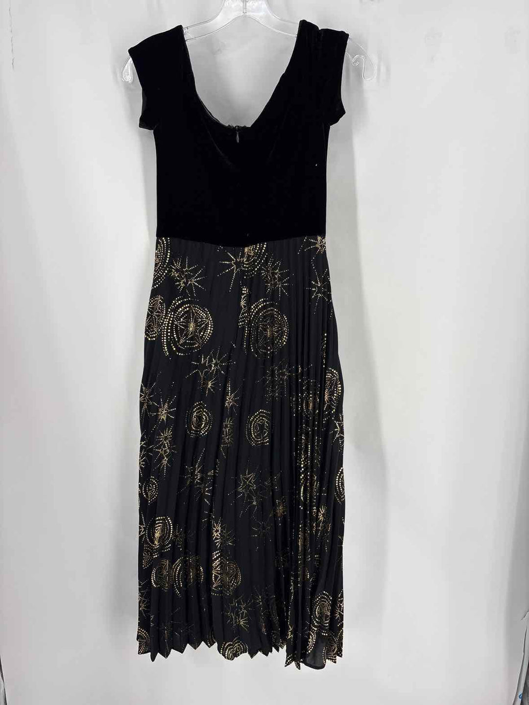 Size 2 DONNA MORGAN Black Dress