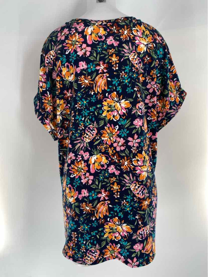 Size 2X CROWN & IVY Navy Shirt