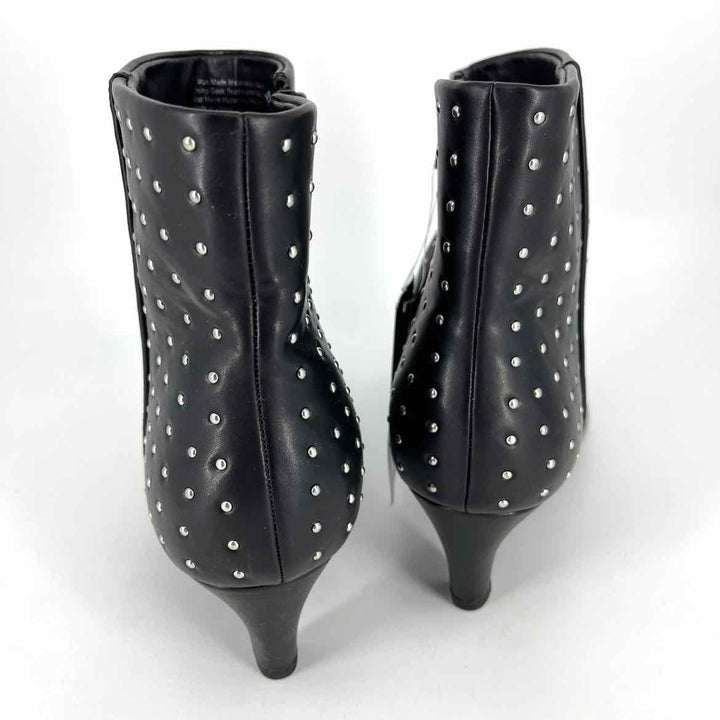 Shoe Size 8 UNIVERSAL THREAD Black Boots