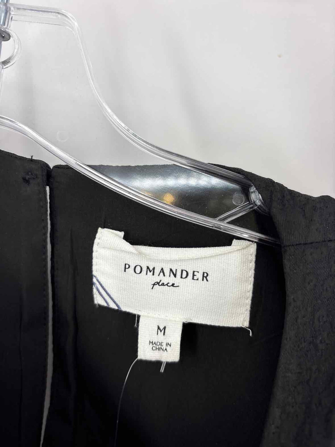 Size M POMANDER PLACE Black Shirt