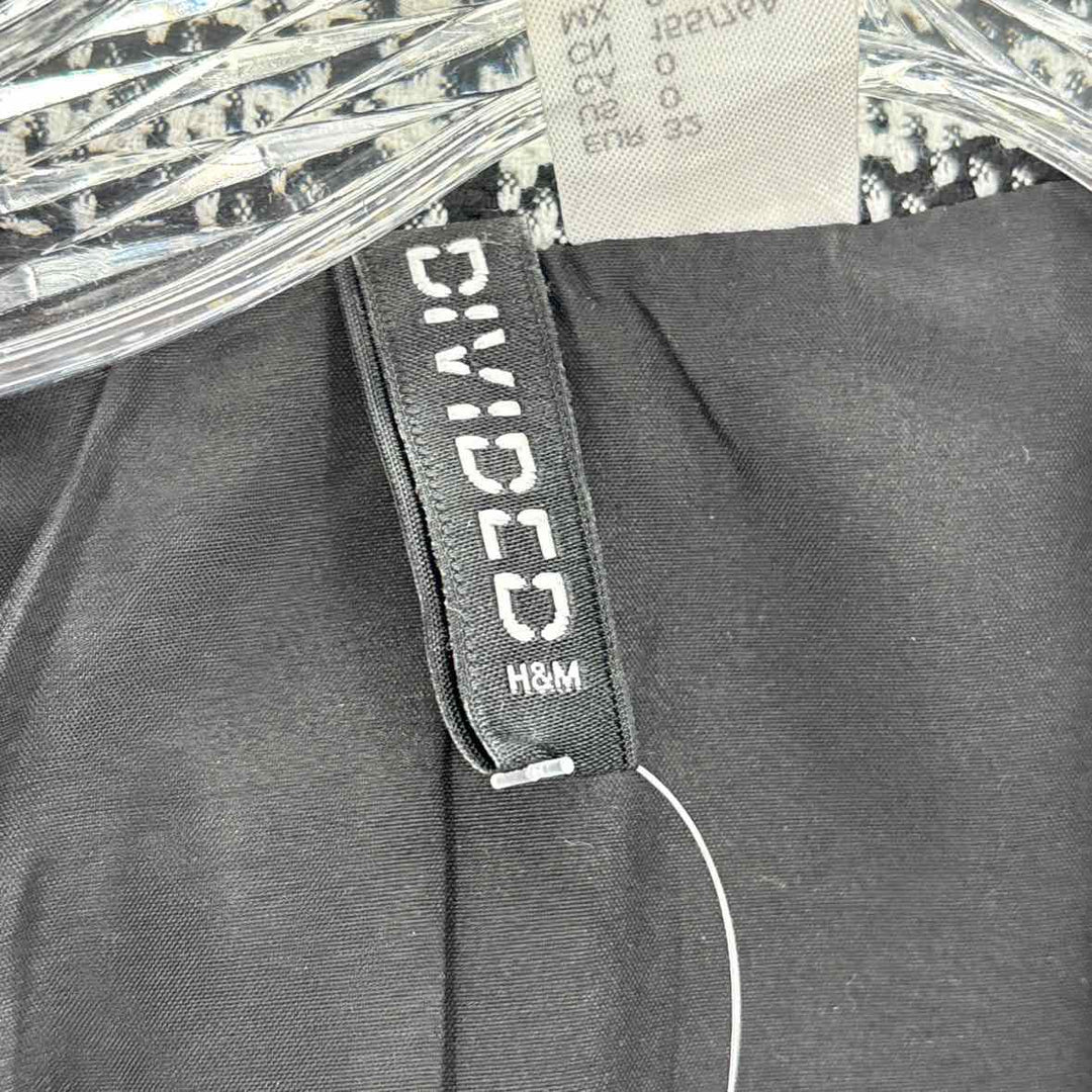 Size 0 H&M Black/White Blazer