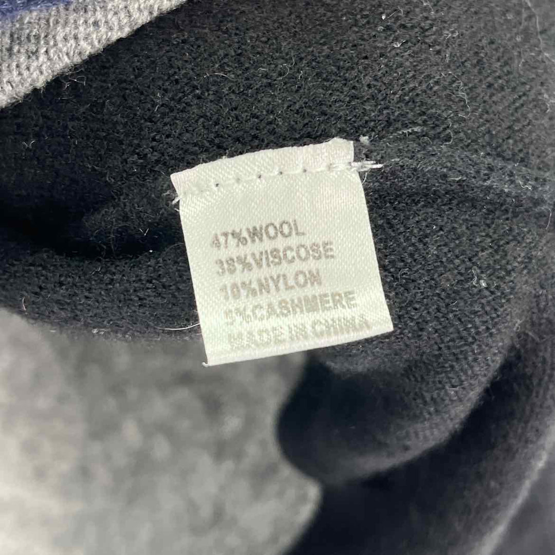 Size M/L Gray Sweater