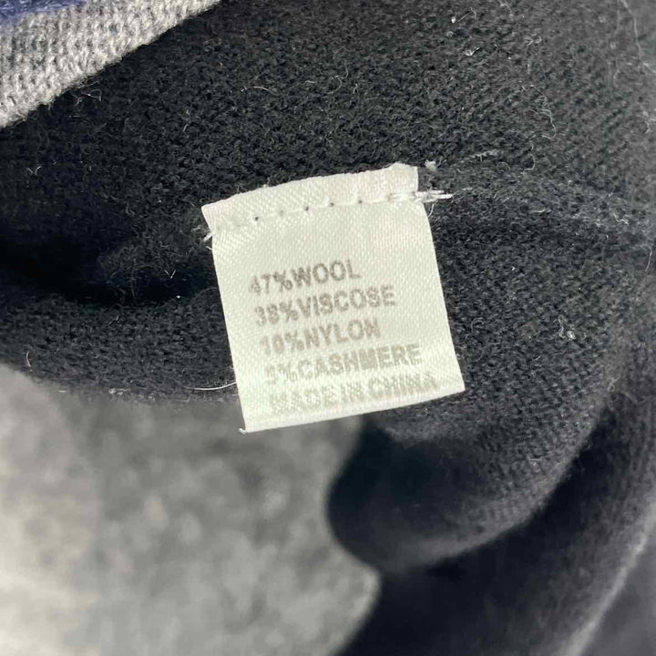 Size M/L Gray Sweater