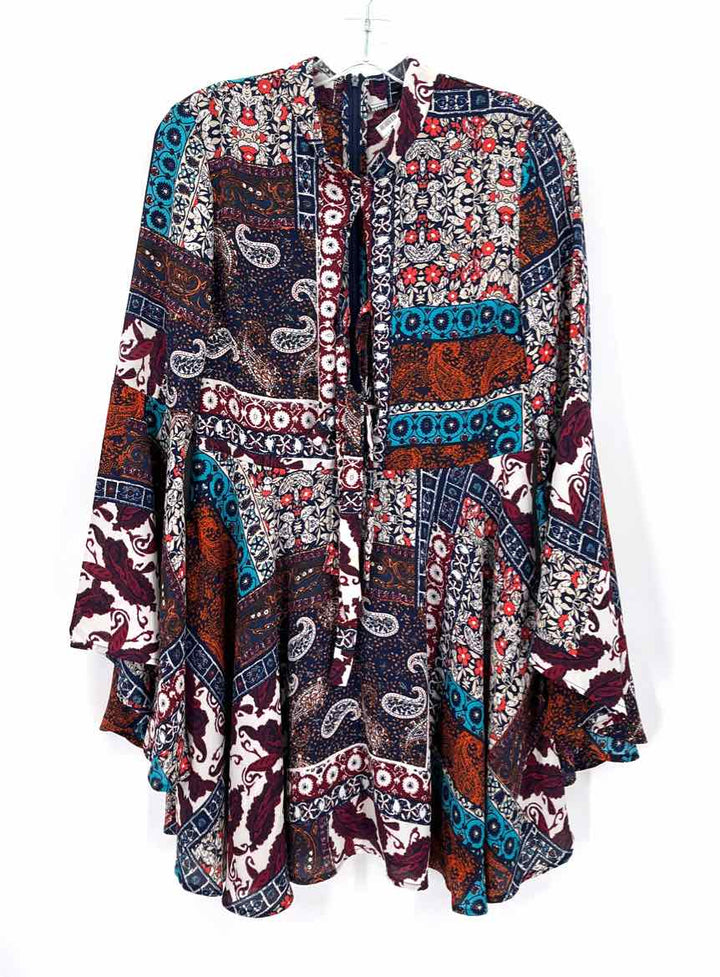 Size M ROMEO & JULIET Multi-Color Dress