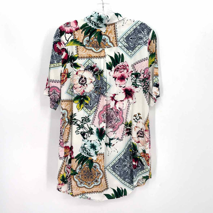 Size S Chico's Multi-Color Shirt