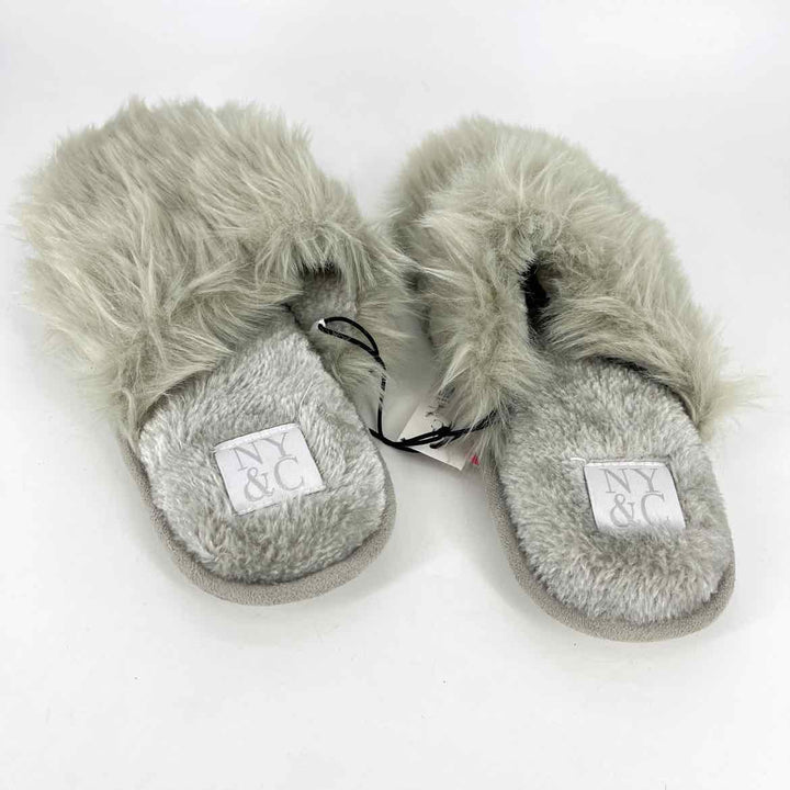 Shoe Size M NY & CO Gray Faux Fur Slippers