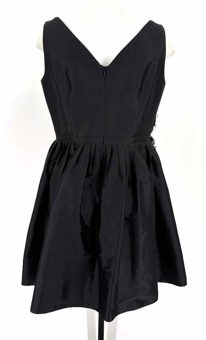 Size L ALEXIA ADMOR Black Dress