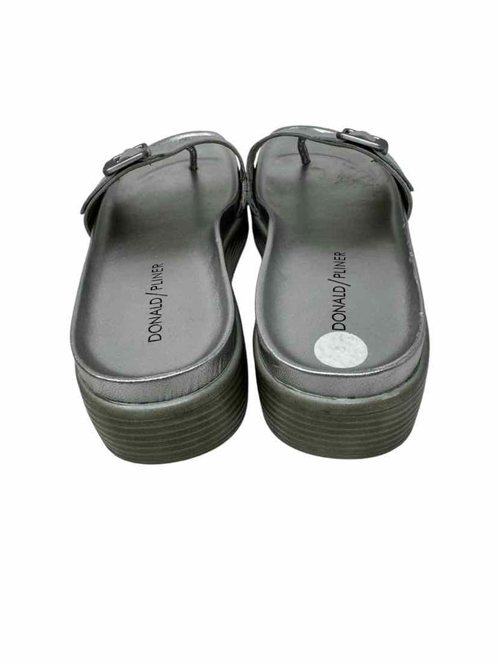 Shoe Size 8 DONALD PLINER Silver Sandals