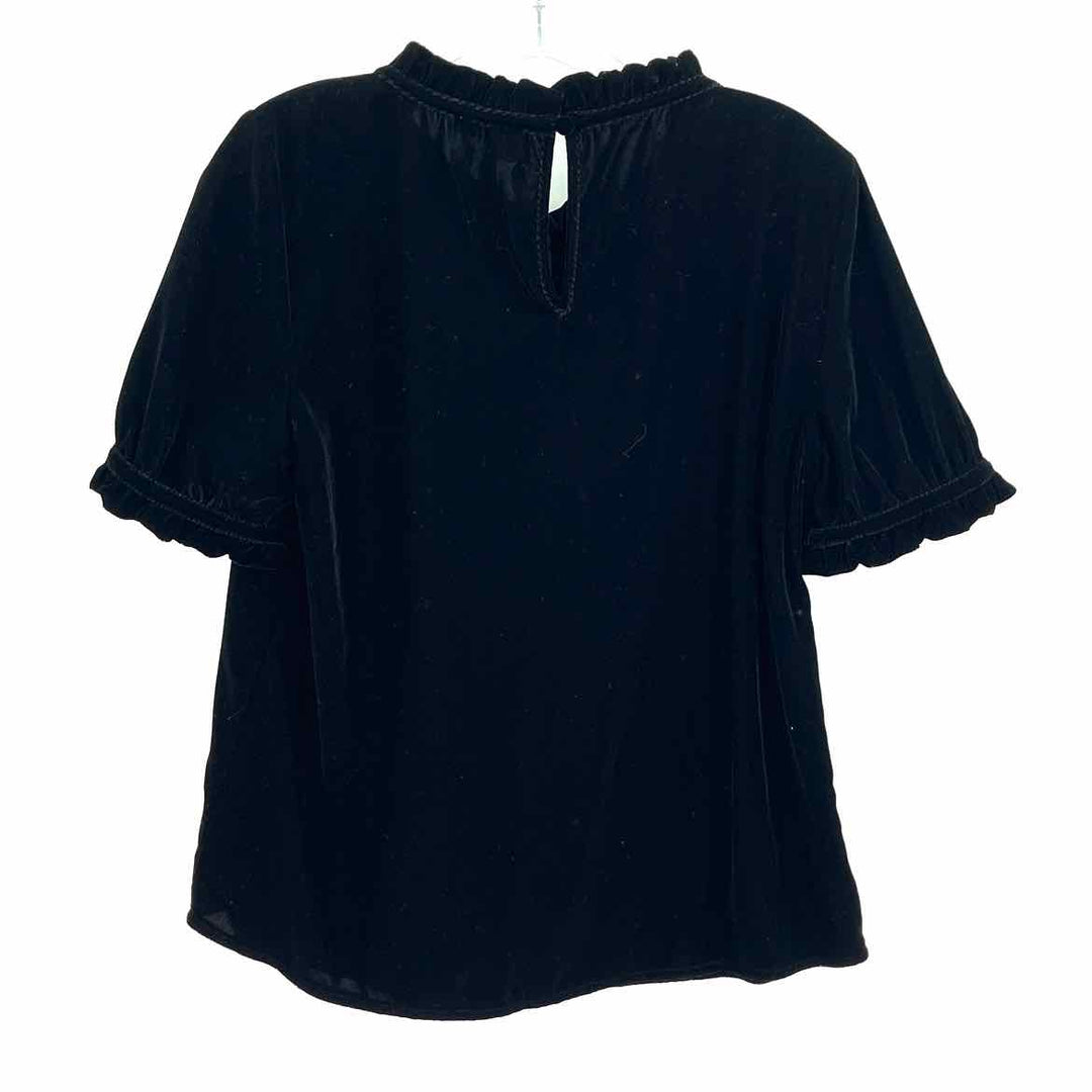 Size M GAP Black Shirt