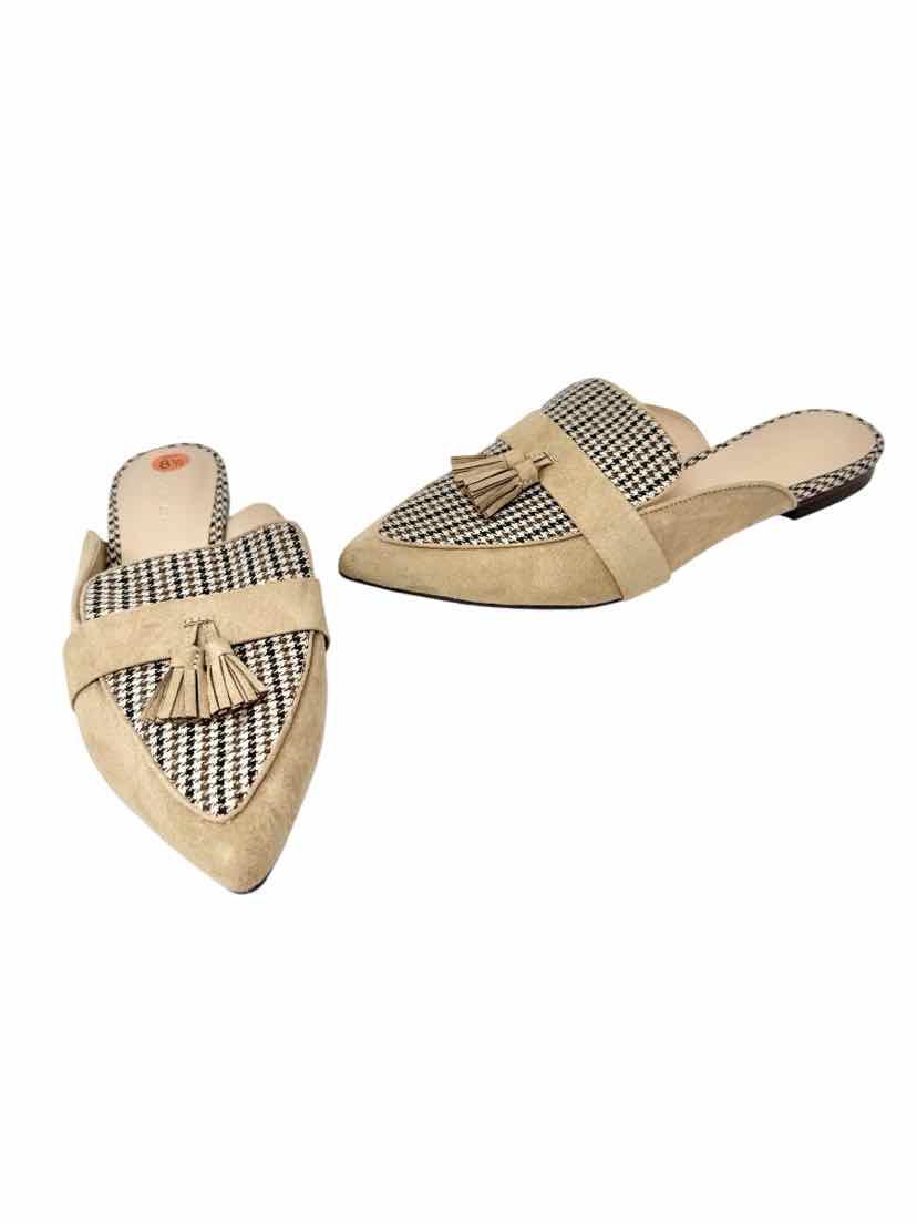 Shoe Size 8.5 Ann Taylor Tan Flats