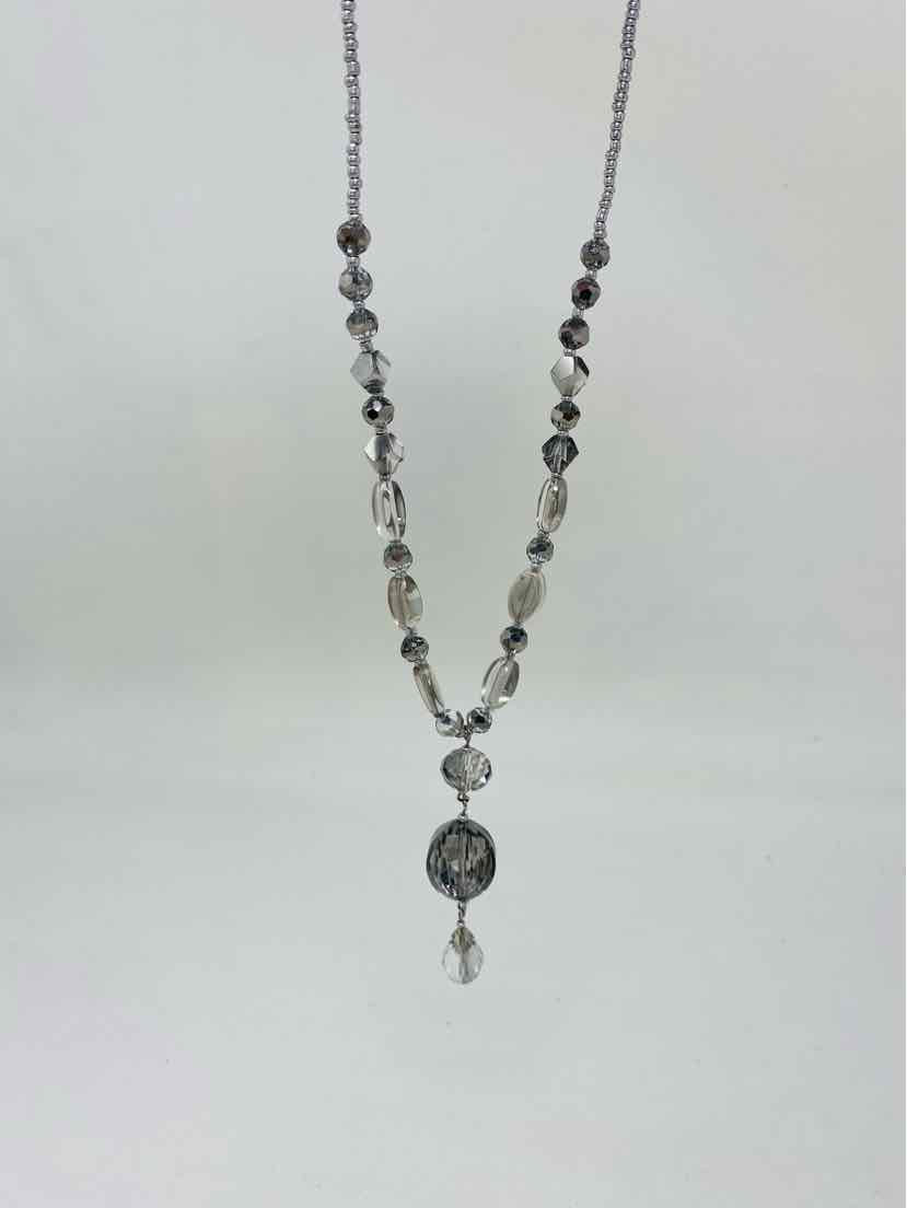 White House Black Market Necklace