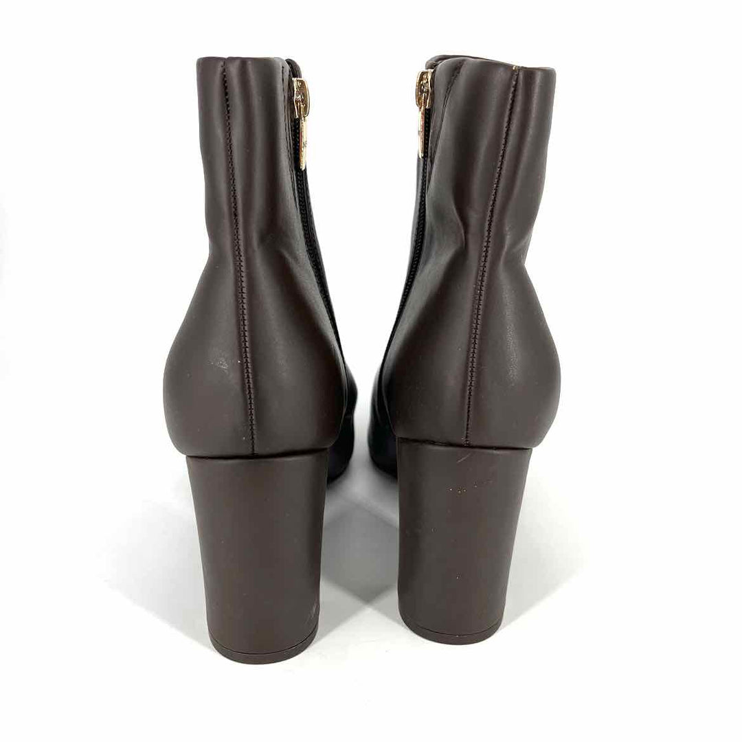 Shoe Size 9.5 MARC FISHER Brown Boots
